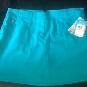 Brand new PGA brand golf skort